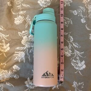HydraPeak Water Bottle
